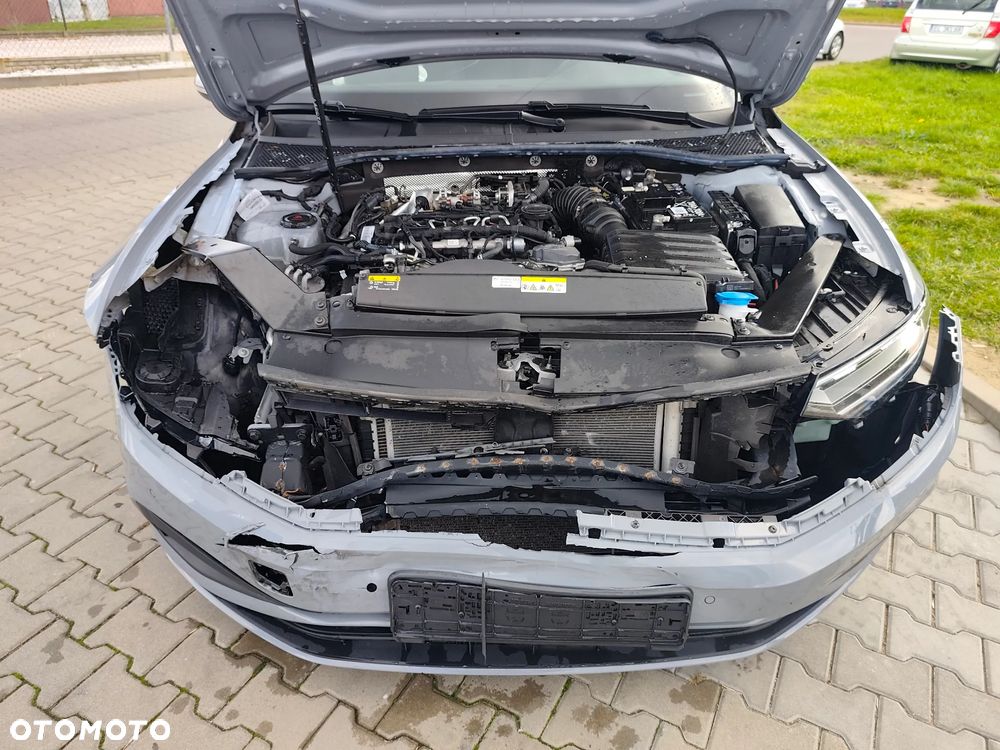 Volkswagen Passat 2.0 TDI SCR Business DSG - 5