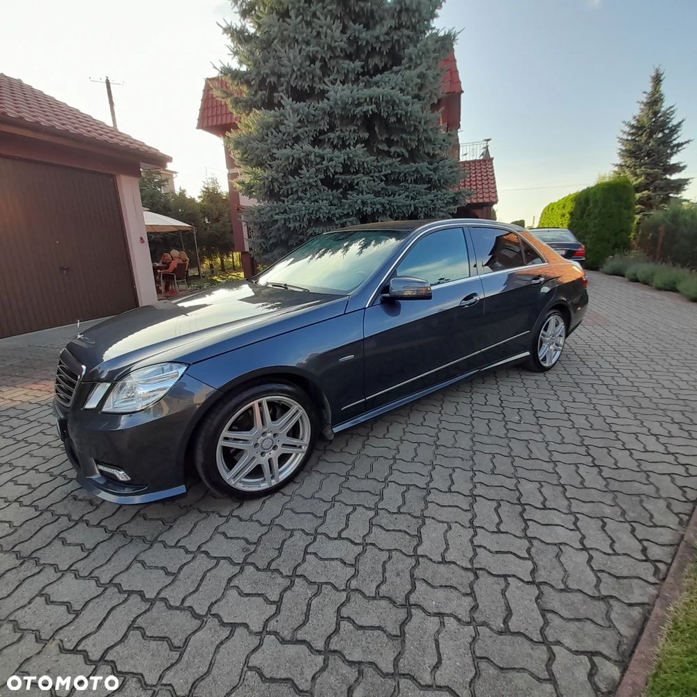 Mercedes-Benz Klasa E 220 CDI BlueEff - 1