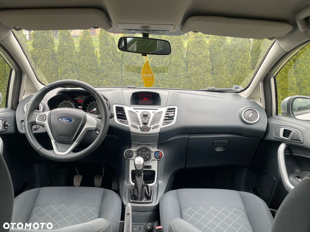 Ford Fiesta 1.25 Champions Edition - 12