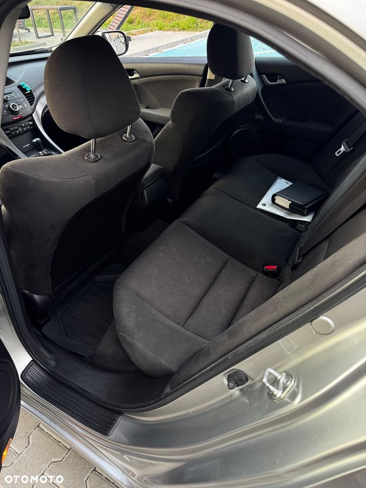 Honda Accord 2.0 Comfort - 26