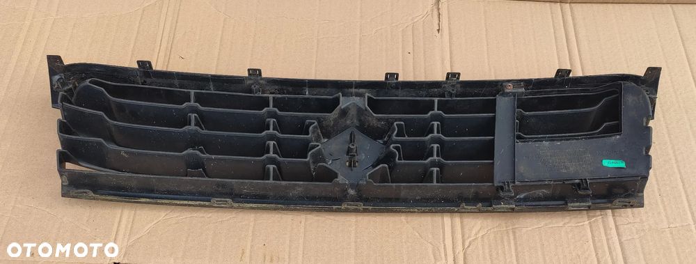 Atrapa Gril Grill w zderzak Suzuki Splash 2008- - 2