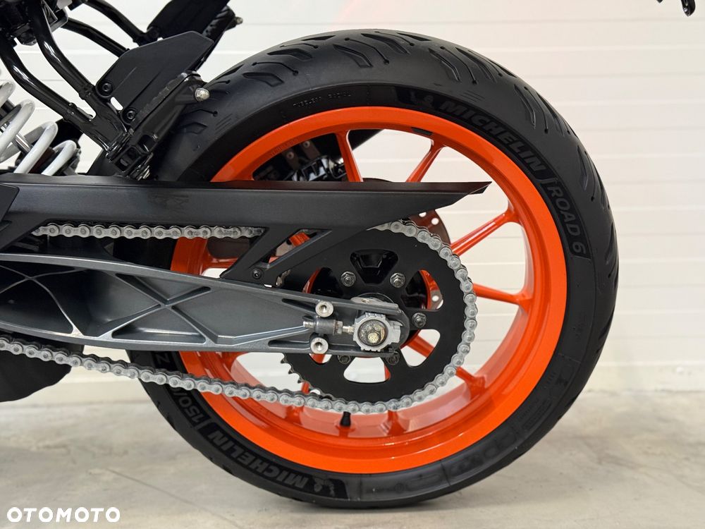 KTM Duke - 33