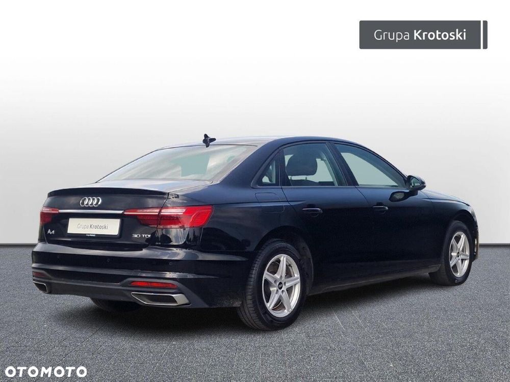 Audi A4 Limousine - 3
