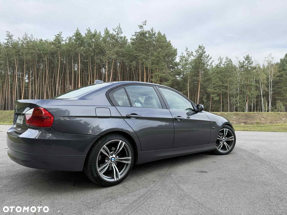 BMW Seria 3 318i - 7