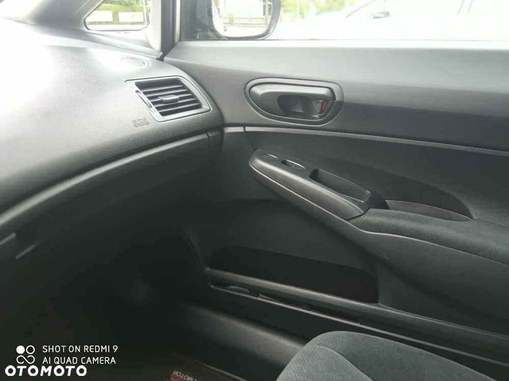 Honda Civic 1.8 Comfort - 16
