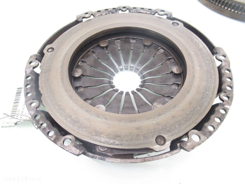 KOŁO ZAMACHOWE VW GOLF IV 1.6 FSI R0301052710 1878059832 3082001168 - 9