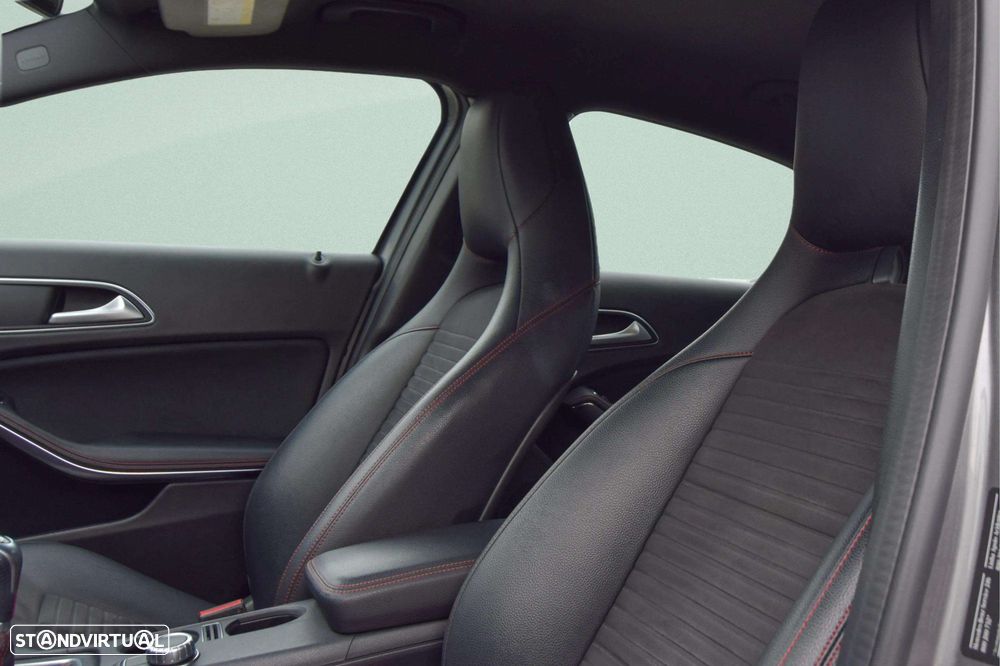 Mercedes-Benz A 180 CDI BE AMG Line - 12