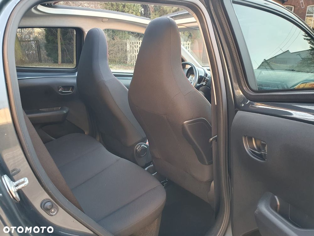 Peugeot 108 VTI 72 Top Allure - 12