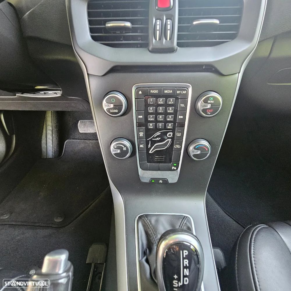 Volvo V40 1.6 D2 Kinetic Powershift Eco - 55