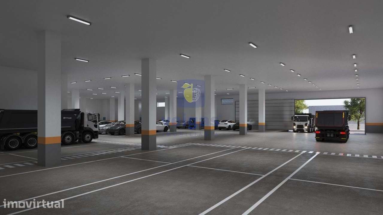 Excelente armazém/garagem com 2.300 m² de área bruta, beneficiando de - Grande imagem: 3/5