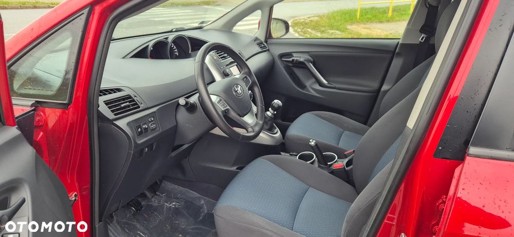 Toyota Verso 1.6 5-Sitzer - 16