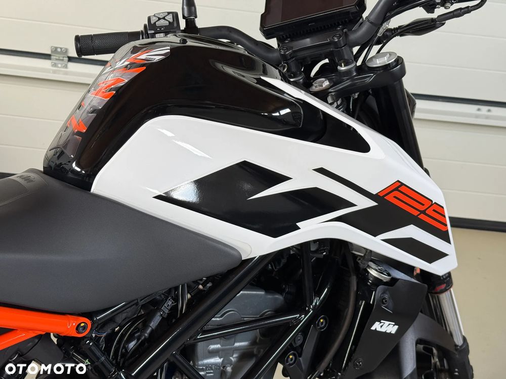 KTM Duke 125 - 25