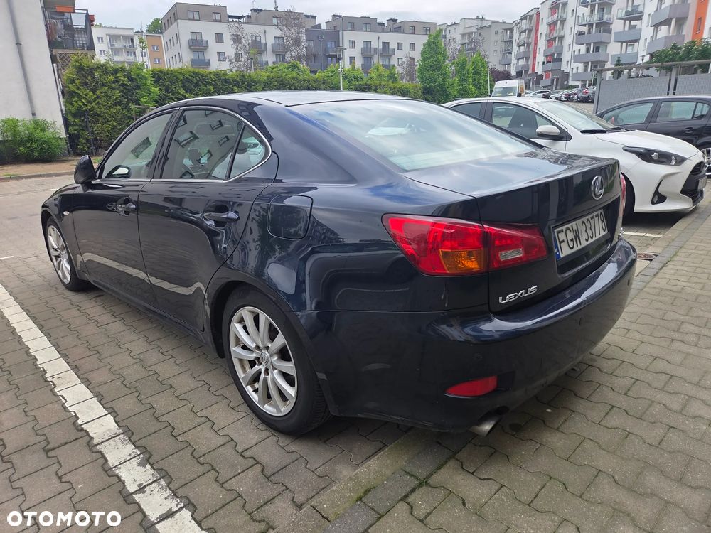 Lexus IS 250 Luxury Line - 2