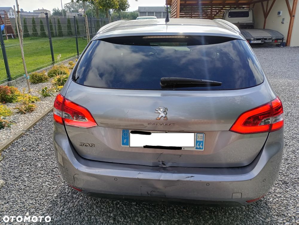 Peugeot 308 PureTech 130 EAT8 Allure - 6