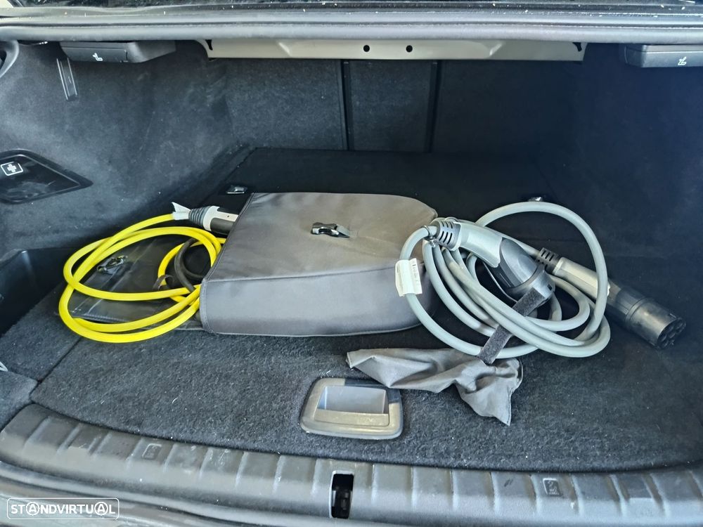 BMW 530 e Pack M - 11
