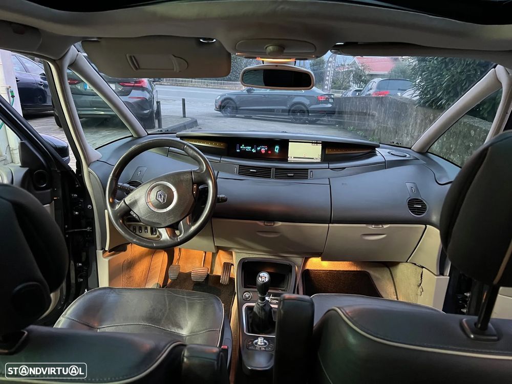 Renault Grand Espace 2.0 dCi Initiale 7L - 14