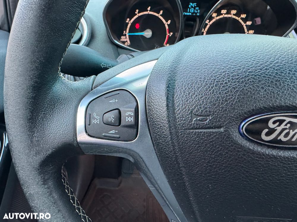 Ford Fiesta 1.0 EcoBoost Start-Stop Titanium - 22