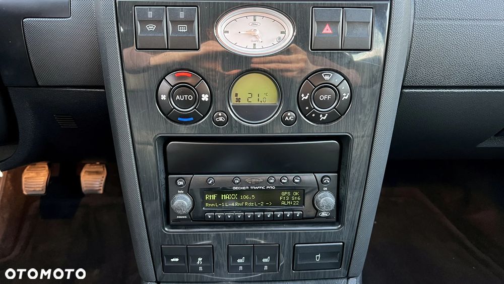 Ford Mondeo 2.5 V6 Ghia - 22