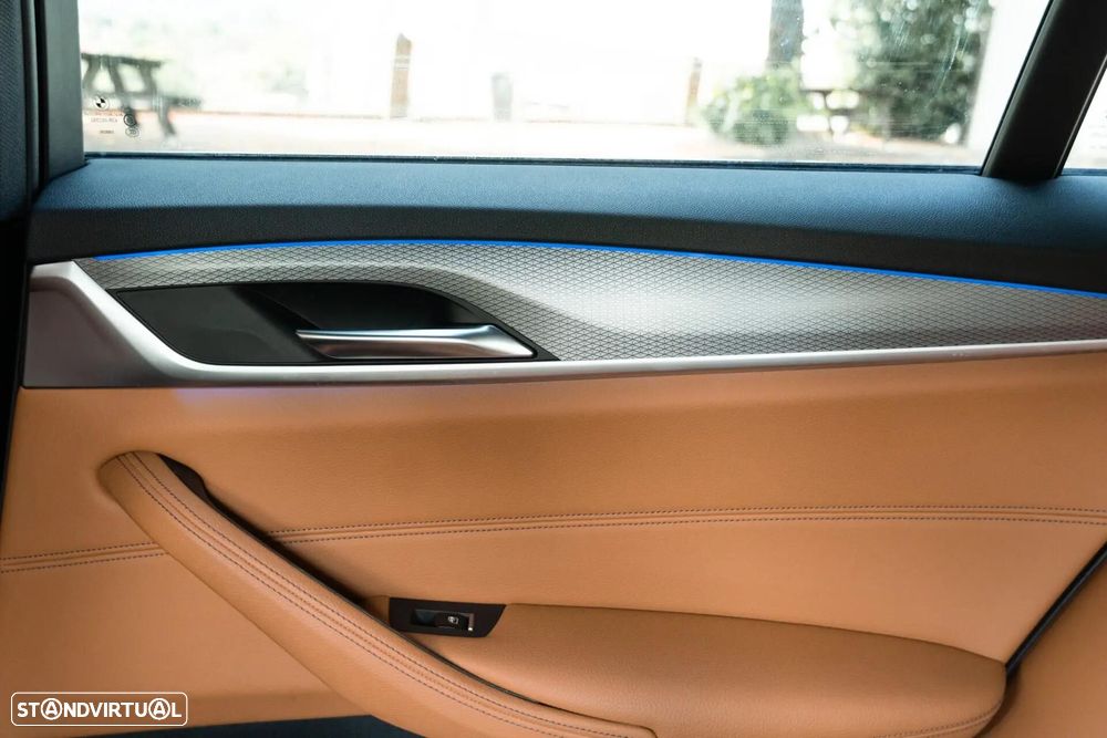 BMW 530 e iPerformance Pack M - 54