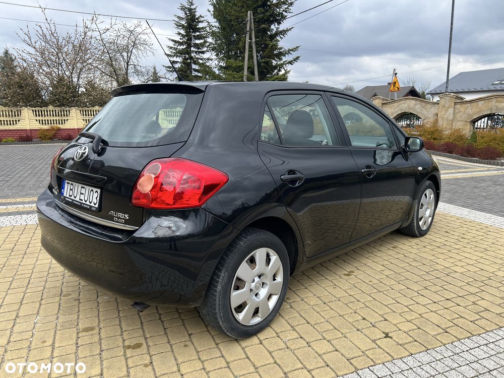 Toyota Auris - 5
