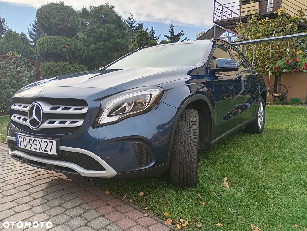 Mercedes-Benz GLA - 6