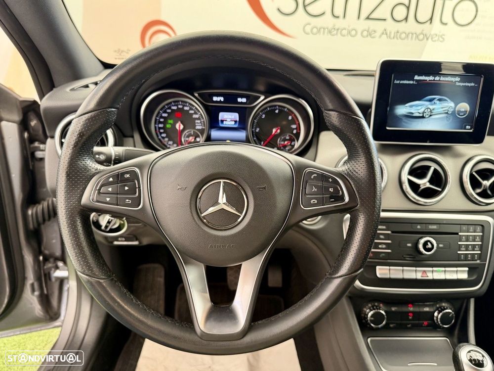 Mercedes-Benz CLA 180 d Urban - 12