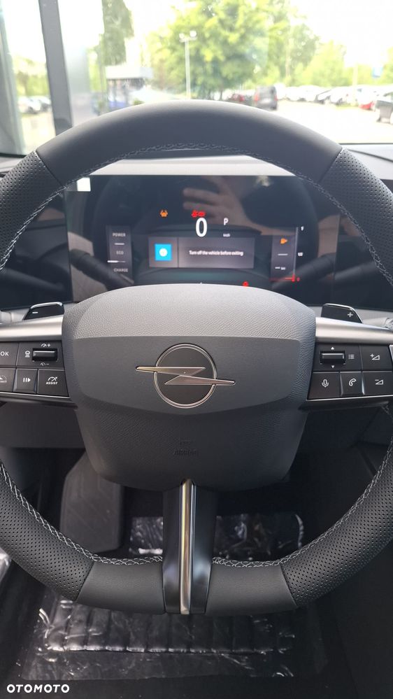 Opel Astra 1.2 T mHEV Ultimate S&S eDTC - 11