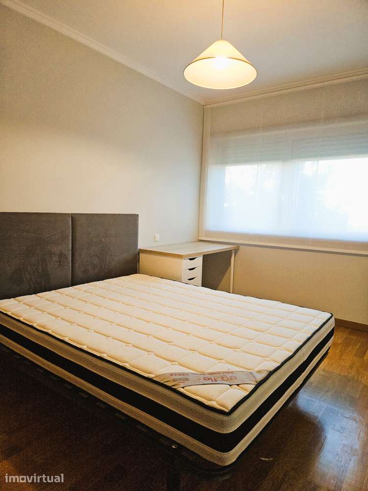 Apartamento T2+1 mobilado e equipado, próximo do Hospital de São João - Grande imagem: 2/9