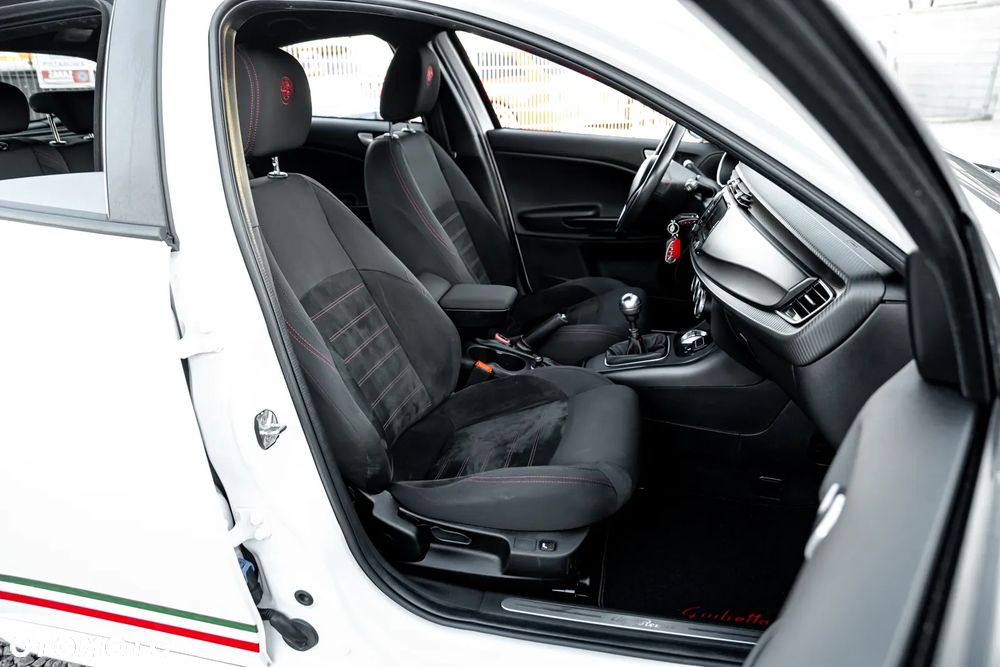 Alfa Romeo Giulietta 1.4 TB 16V Business - 24
