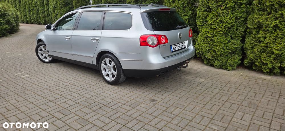 Volkswagen Passat 2.0 TDI Comfortline - 14