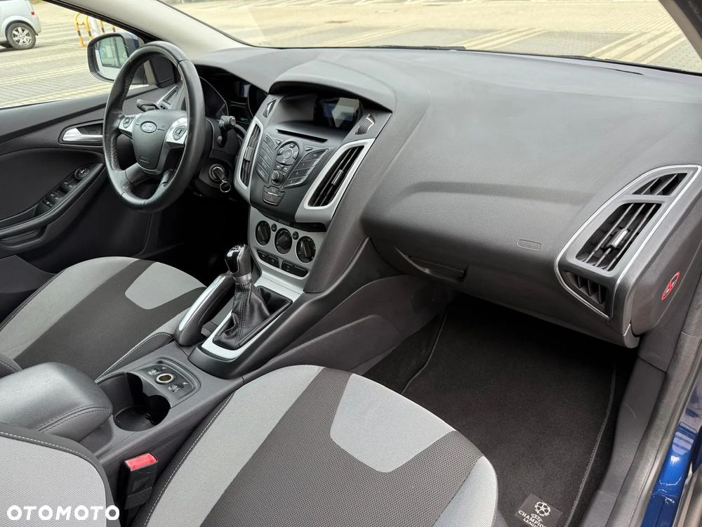 Ford Focus Turnier 1.0 EcoBoost Start-Stopp-System Champions Edition - 8