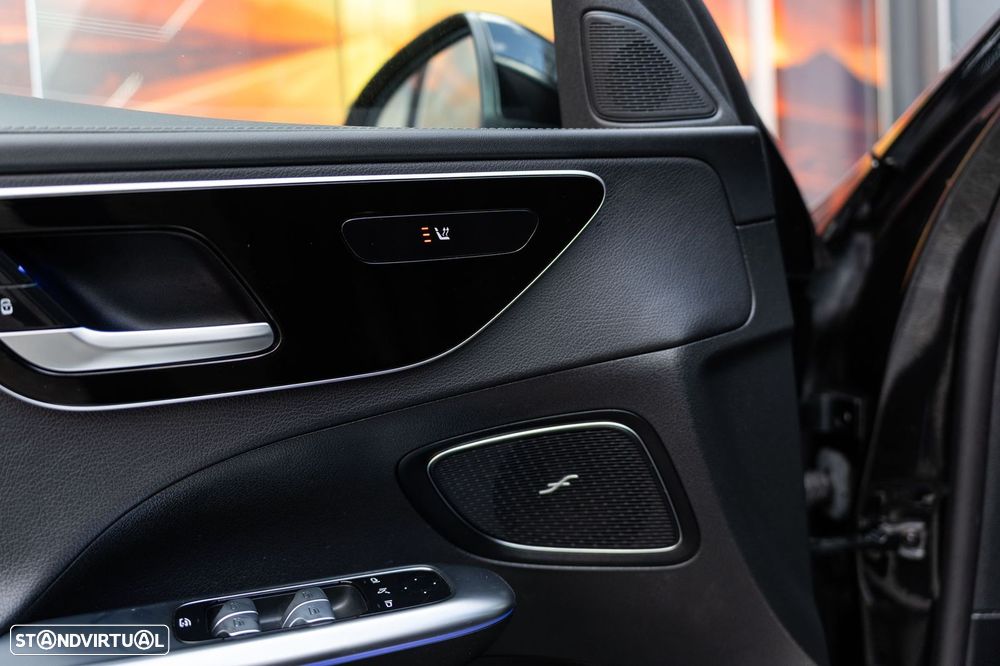Mercedes-Benz C 300 e AMG Line - 10