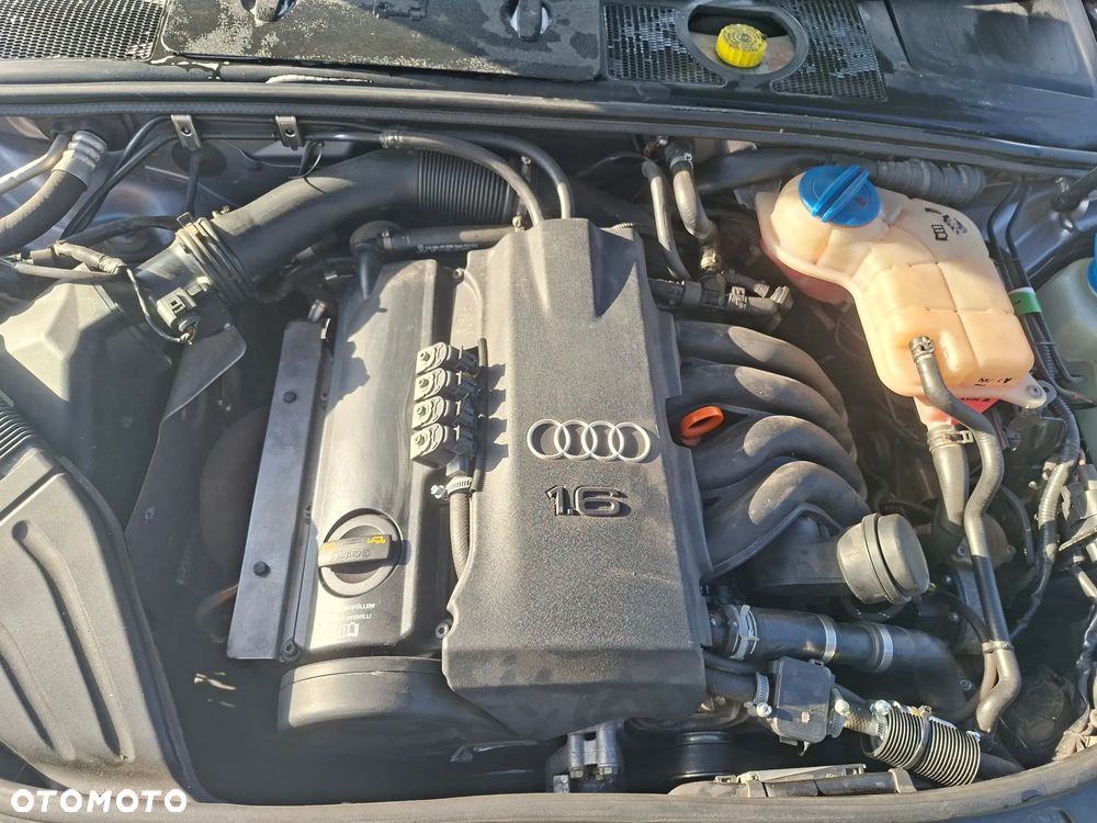 Audi A4 Limousine - 15