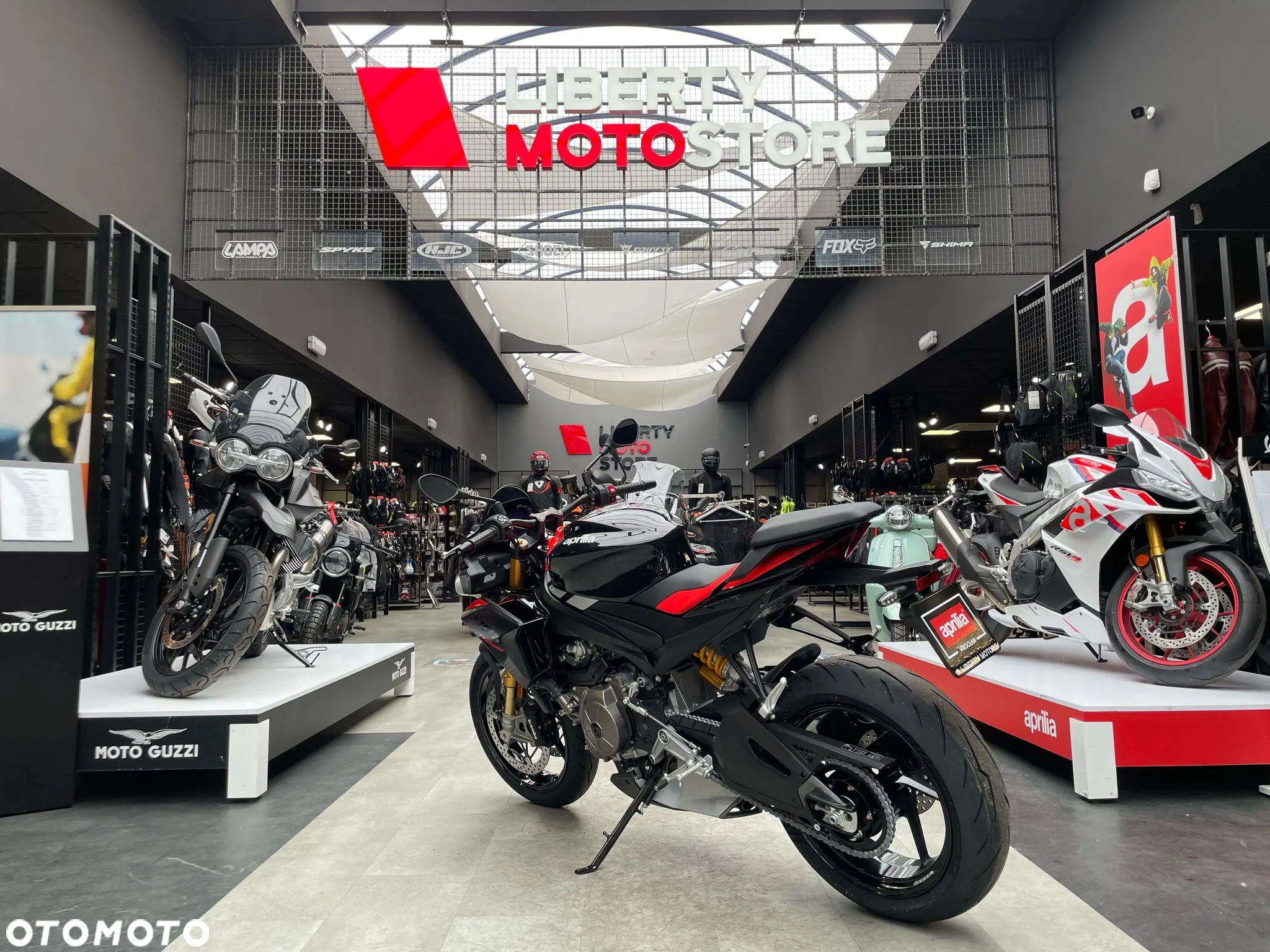 Aprilia Tuono - 4