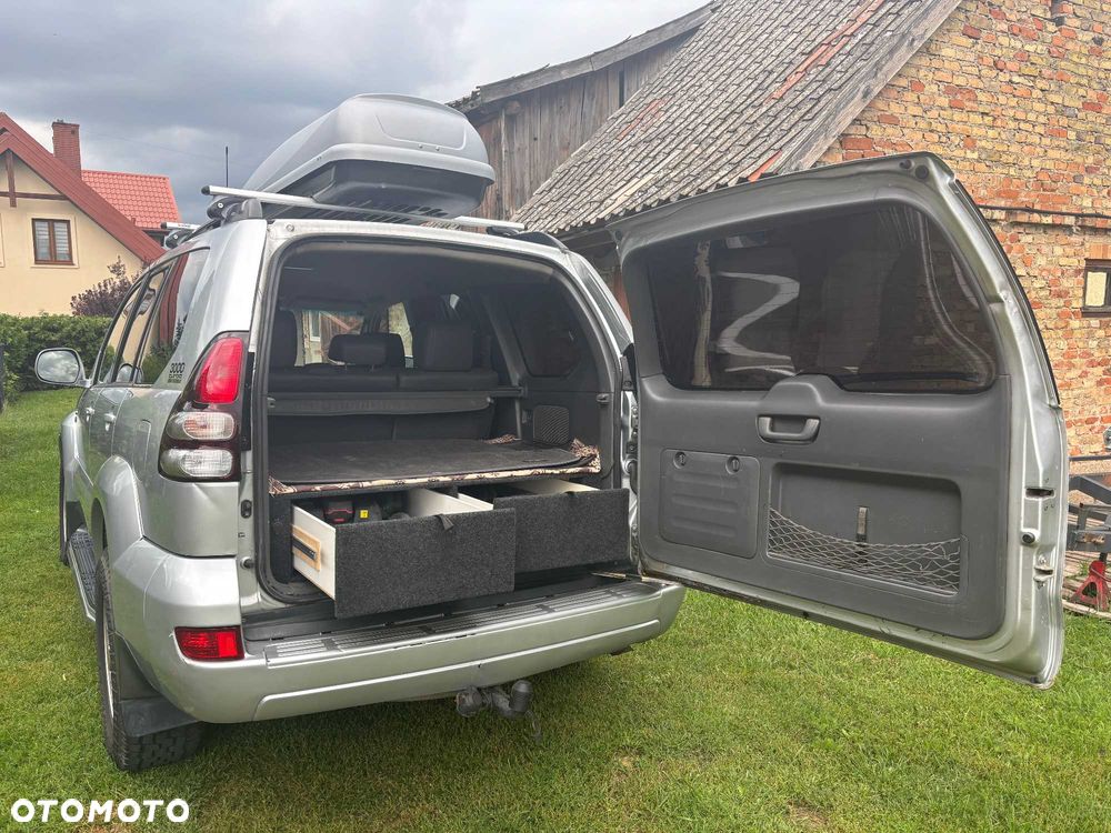 Toyota Land Cruiser - 7