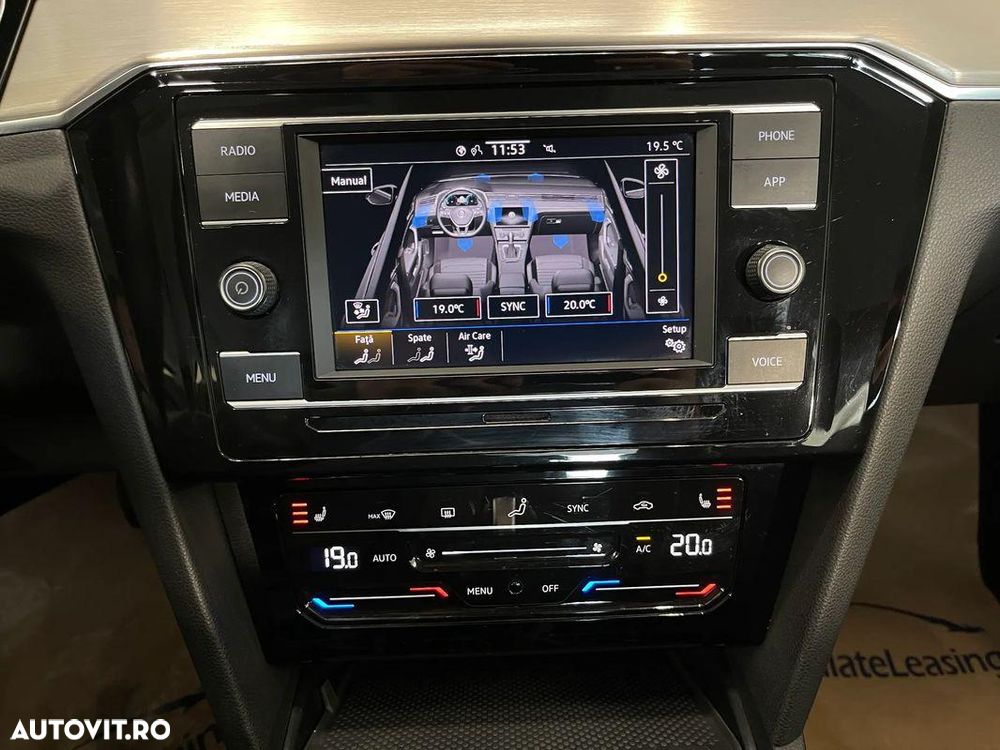 Volkswagen Passat 2.0 TDI DSG Highline - 18