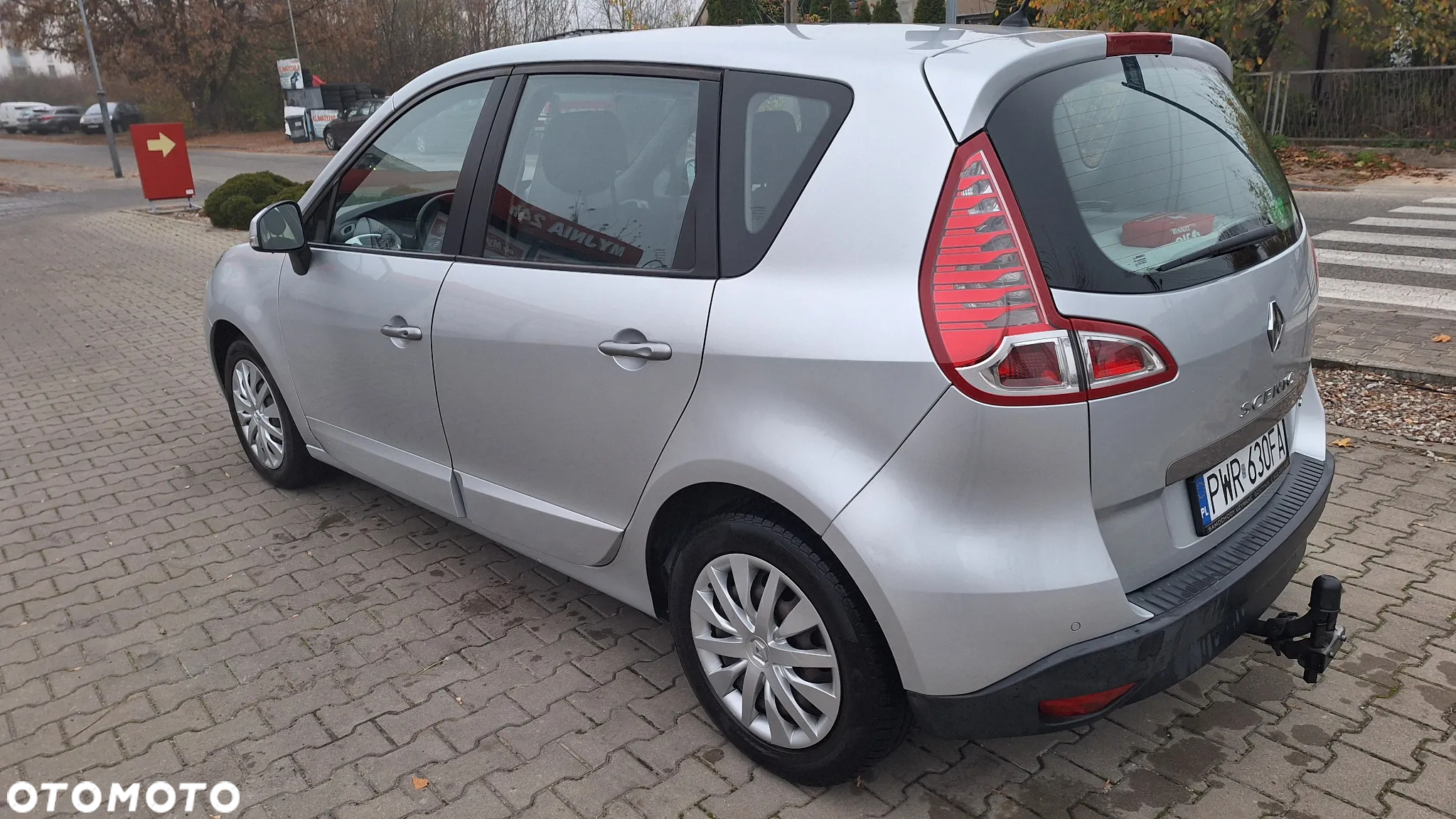 Renault Scenic 1.5 dCi Authentique - 4