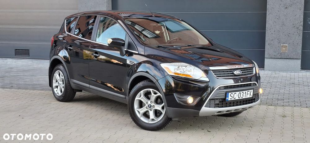 Ford Kuga 2.0 TDCi 2x4 Titanium - 16