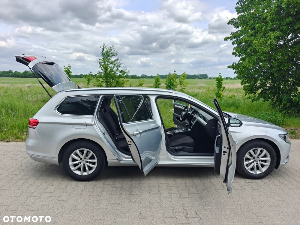 Volkswagen Passat - 21
