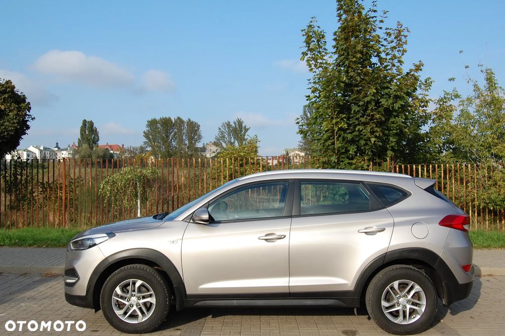 Hyundai Tucson blue 1.7 CRDi 2WD Intro Edition - 5