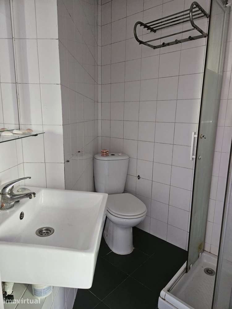 Loft T0 Remodelado em Alcântara – Excelente Localização - Grande imagem: 5/15