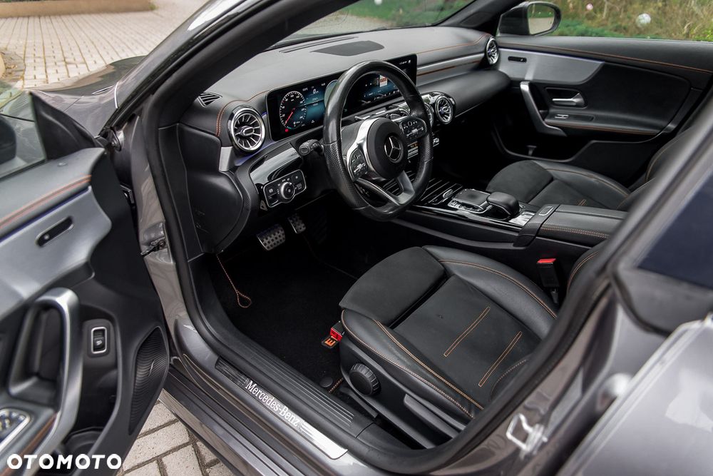 Mercedes-Benz CLA 220 Edition 1 7G-DCT - 19