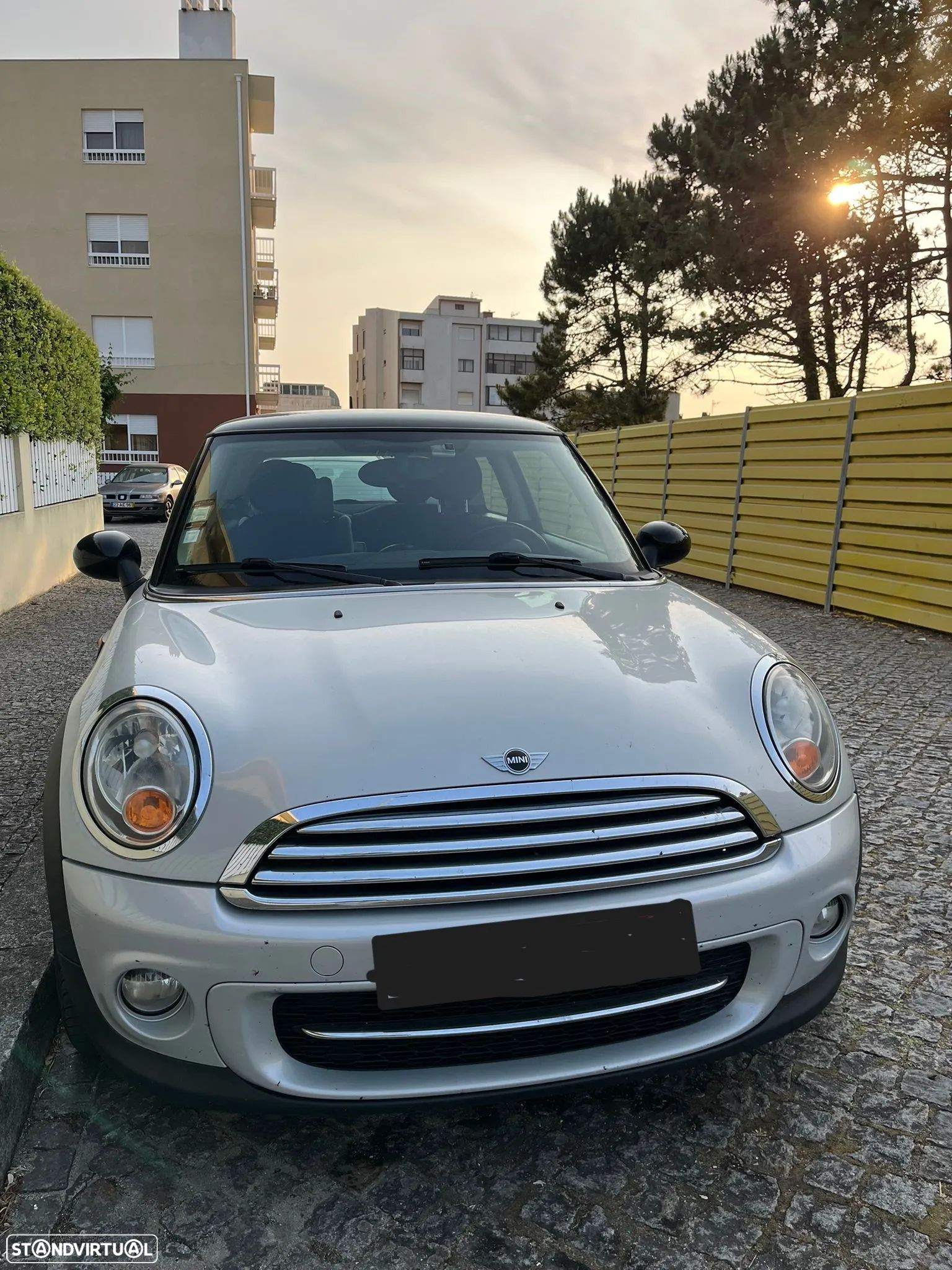 MINI 3 Portas Cooper D - 1