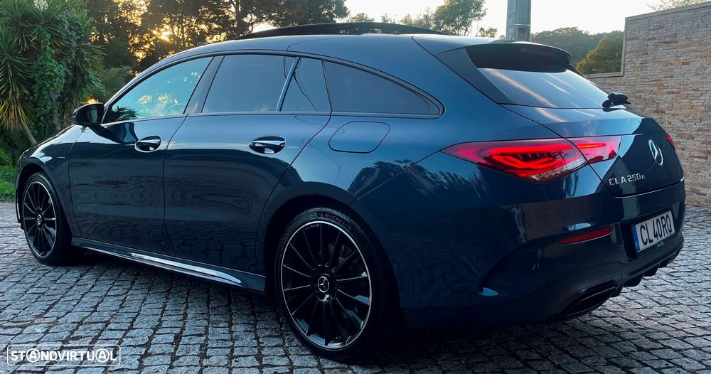 Mercedes-Benz CLA 250 e Shooting Brake AMG Line - 3
