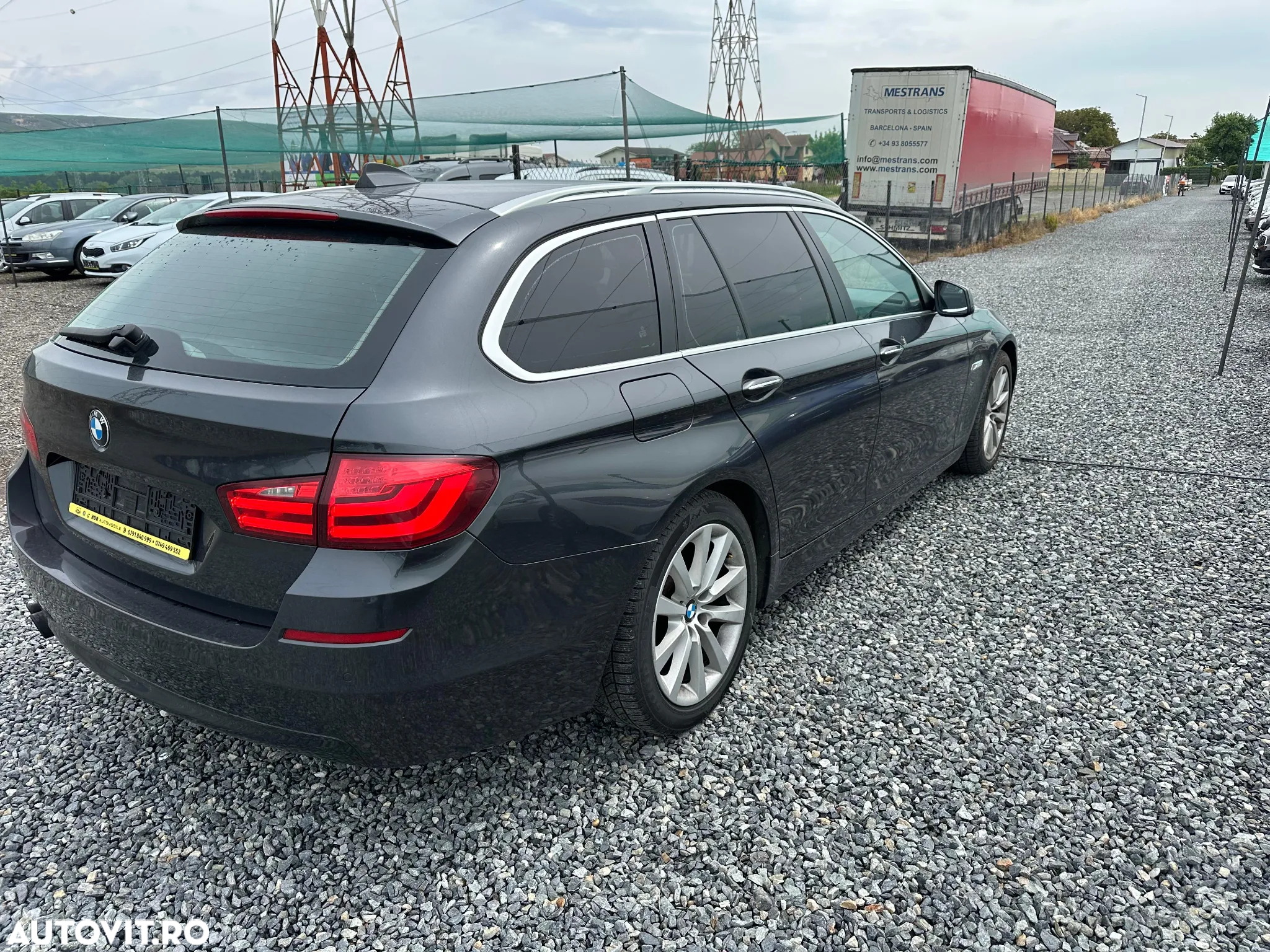 BMW Seria 5 520d Touring - 2