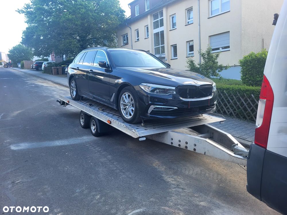 BMW Seria 5 540i xDrive GPF Luxury Line - 31