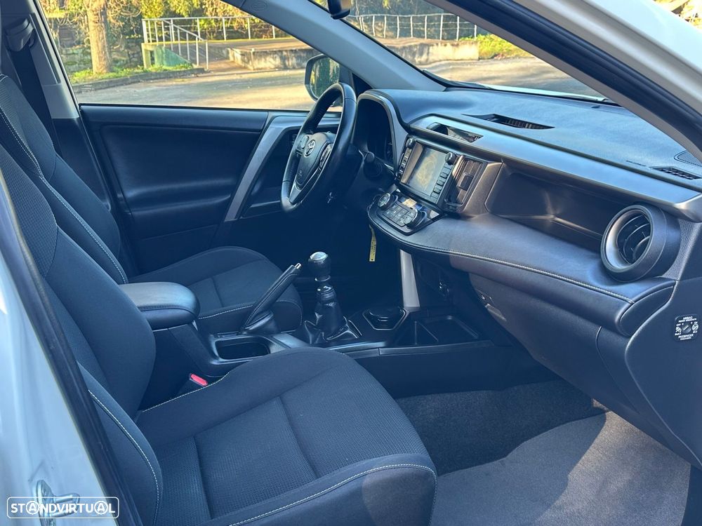 Toyota RAV4 2.0 D-4D Comfort - 20