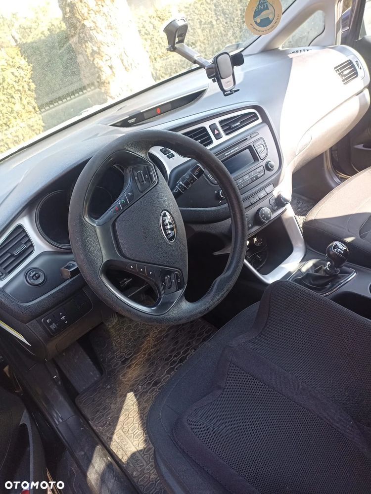 Kia Ceed 1.6 CRDi M - 3