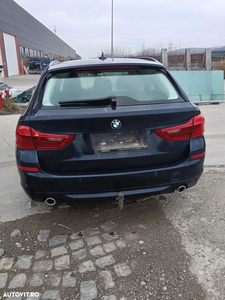 BMW Seria 5 520d Touring Aut. Luxury Line - 11