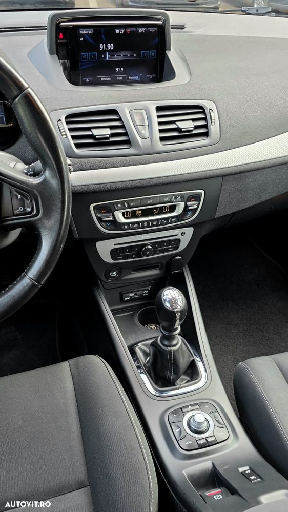 Renault Megane 1.5 dCi Expression - 9